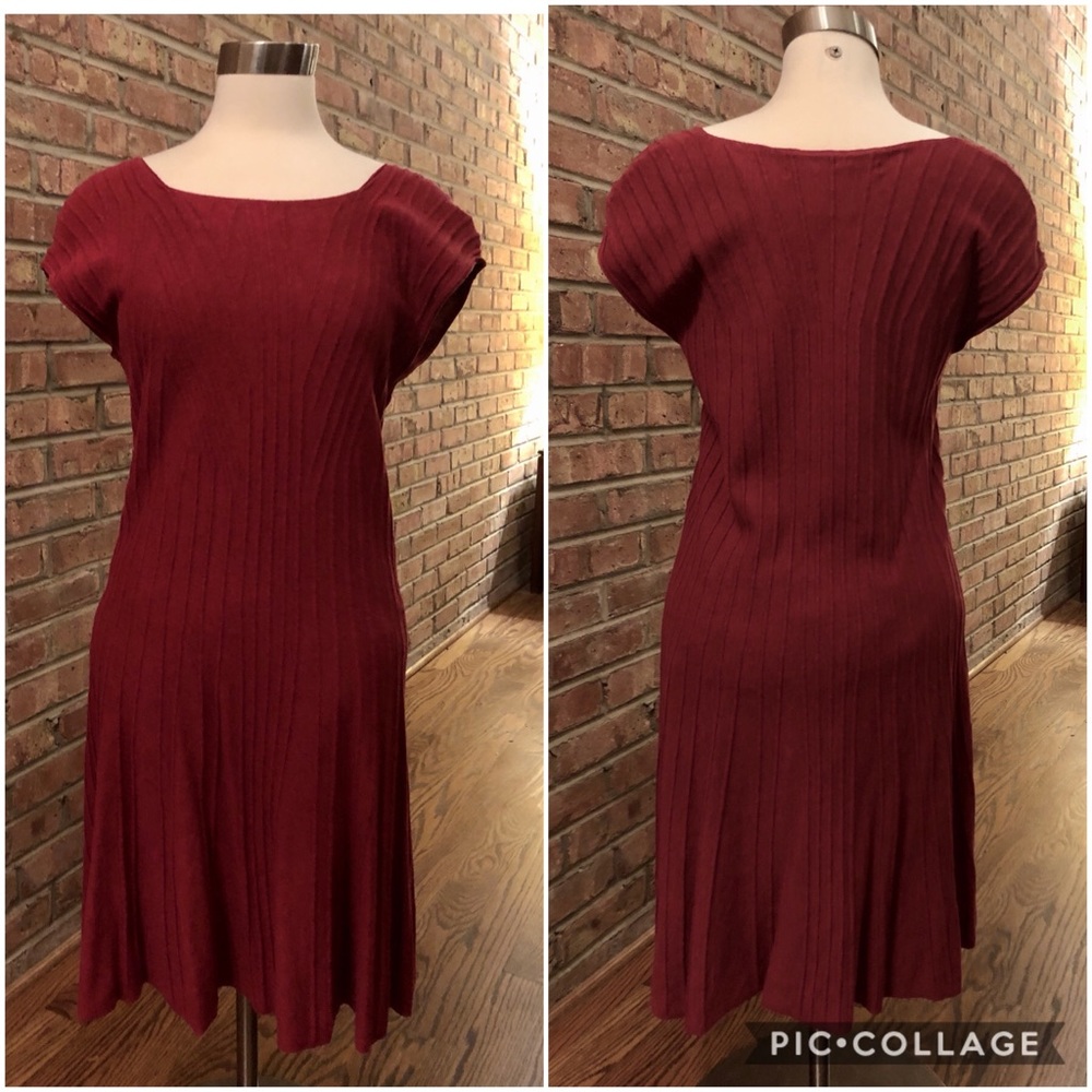 Max Studio Fit and flare,cap-sleeve sweater dress